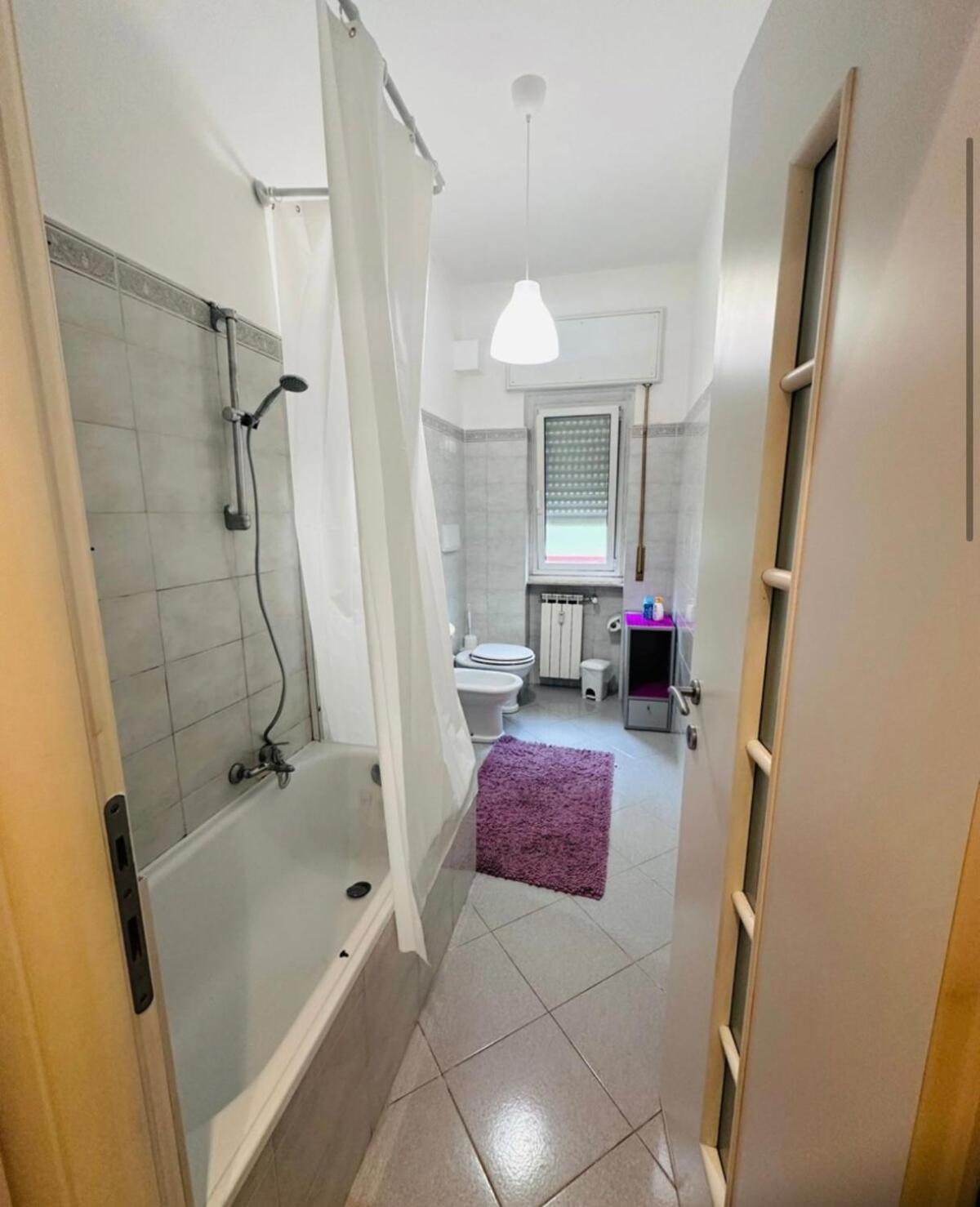 3bed Apartment, Centrum * Genua